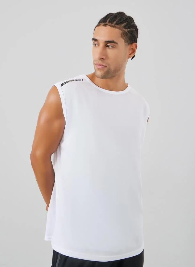 ستايلي اكتيف تانك رياضي بقصة عادية سريع الجفاف بنسيج مزخرف